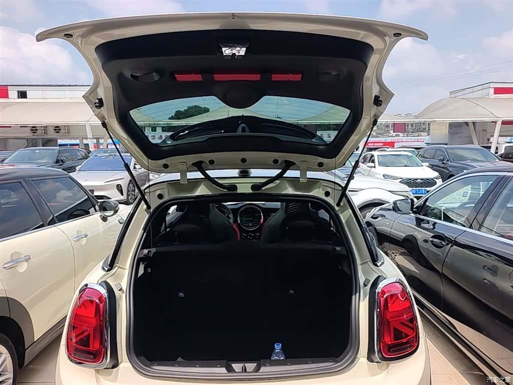 Mini Cooper, 2021 19
