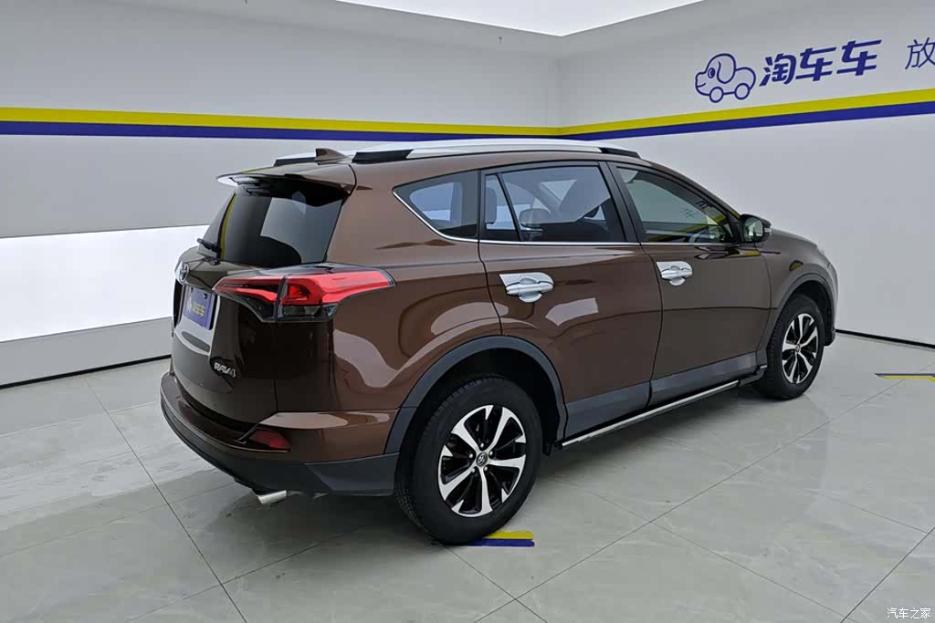 Toyota RAV4, 2017 3