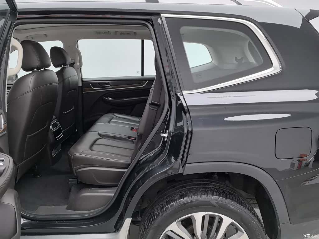 Roewe RX8, 2018 15