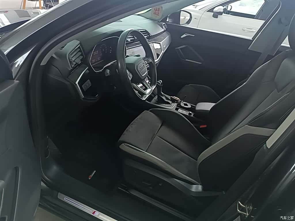 Audi Q3, 2020 15