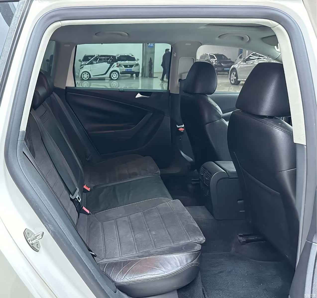 Volkswagen Passat, 2010 7