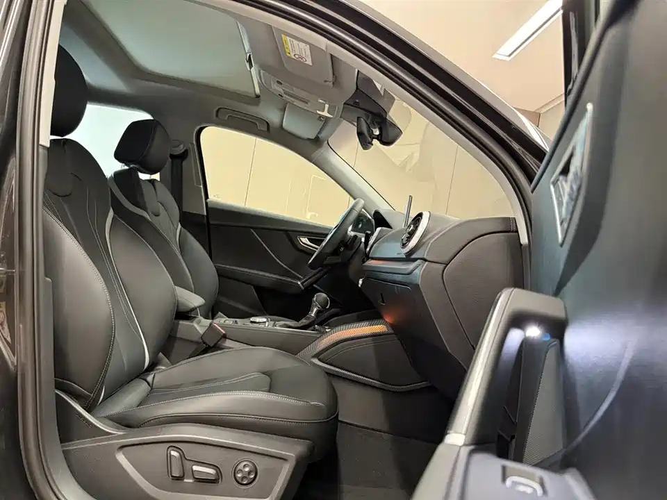 Audi Q2L Audi Q2L