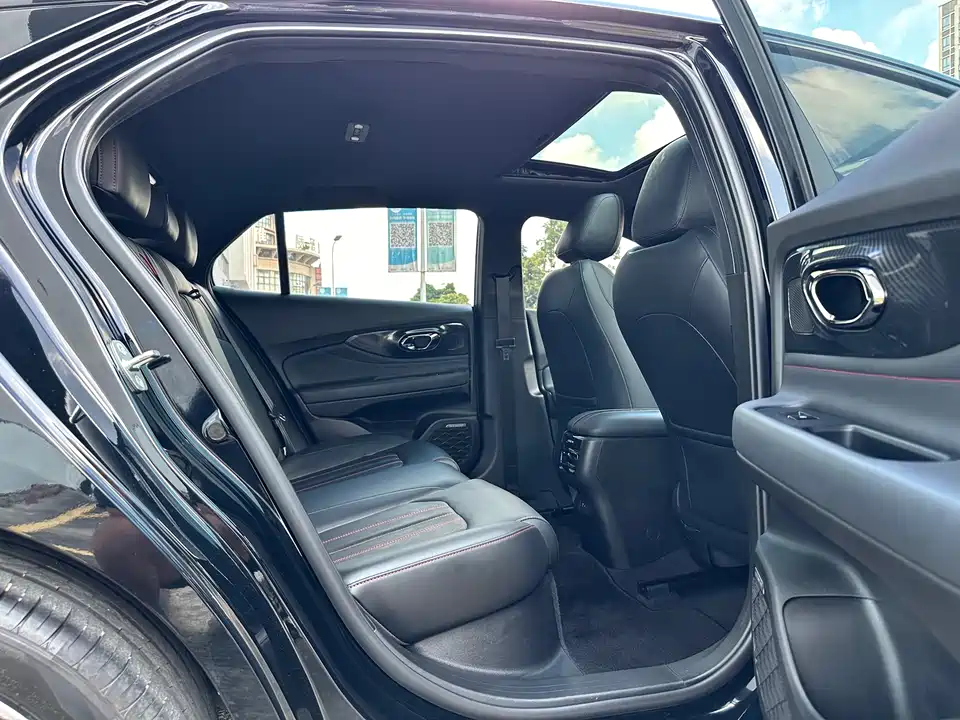 Trumpchi Shadow Leopard