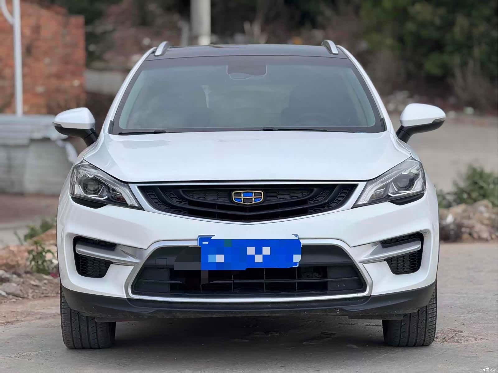 Geely Emgrand, 2017 4