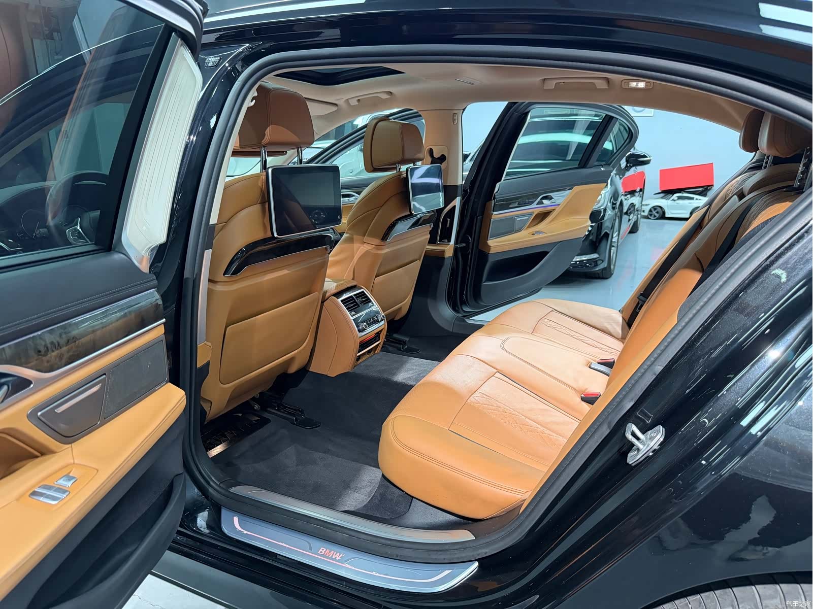 BMW 7 Series, 2016 11