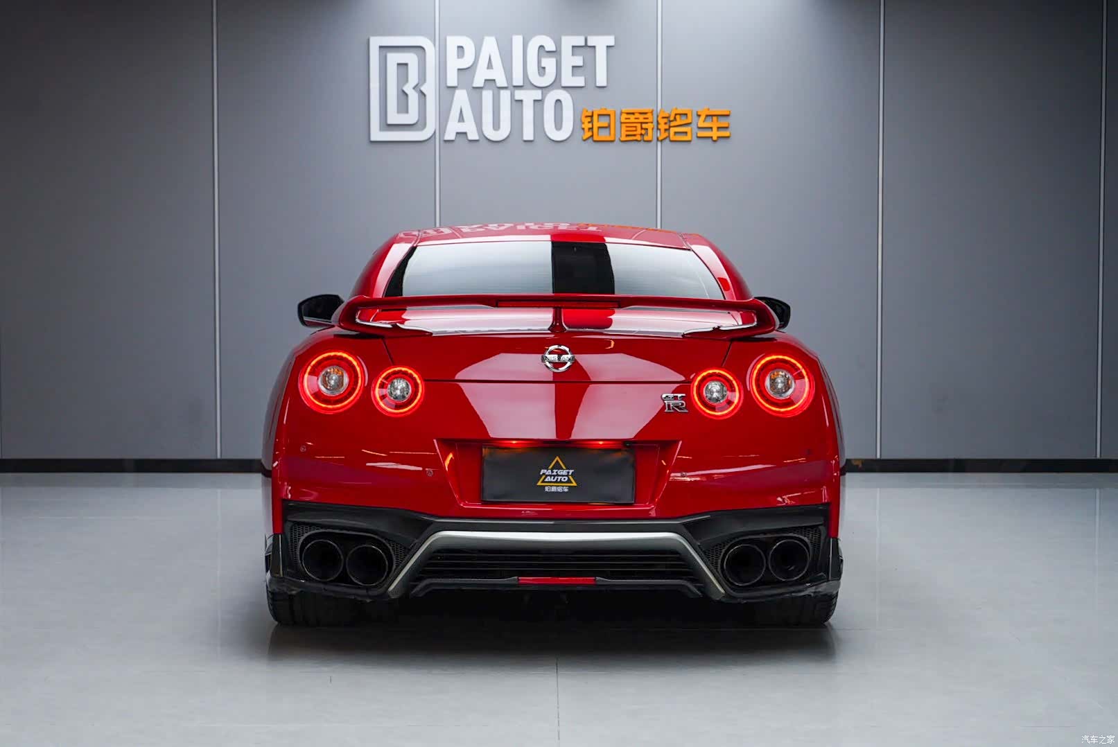 Nissan GT-R, 2018 4