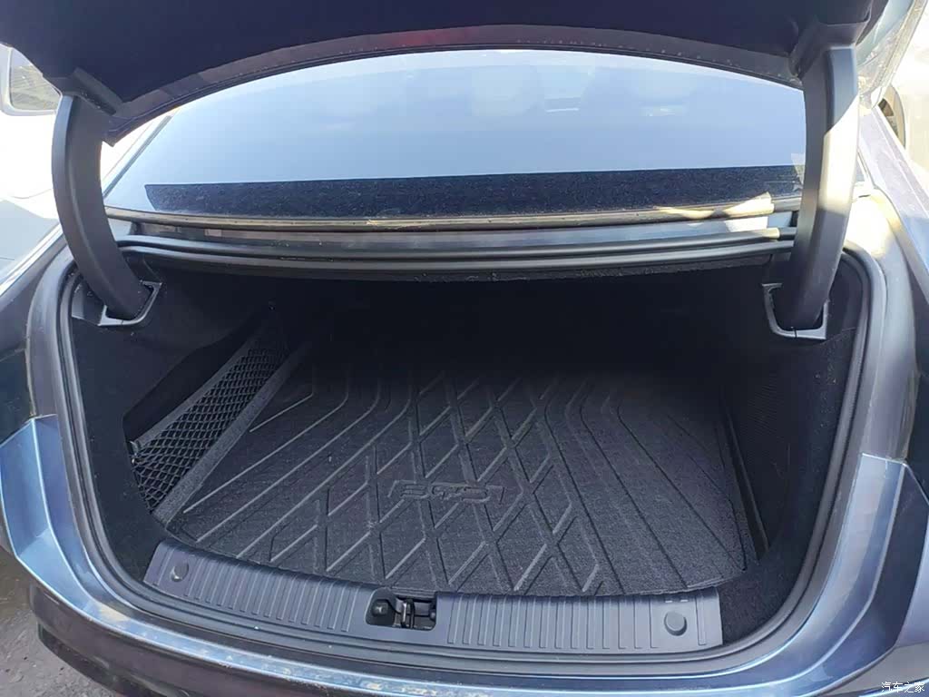 BYD Seal, 2025 19