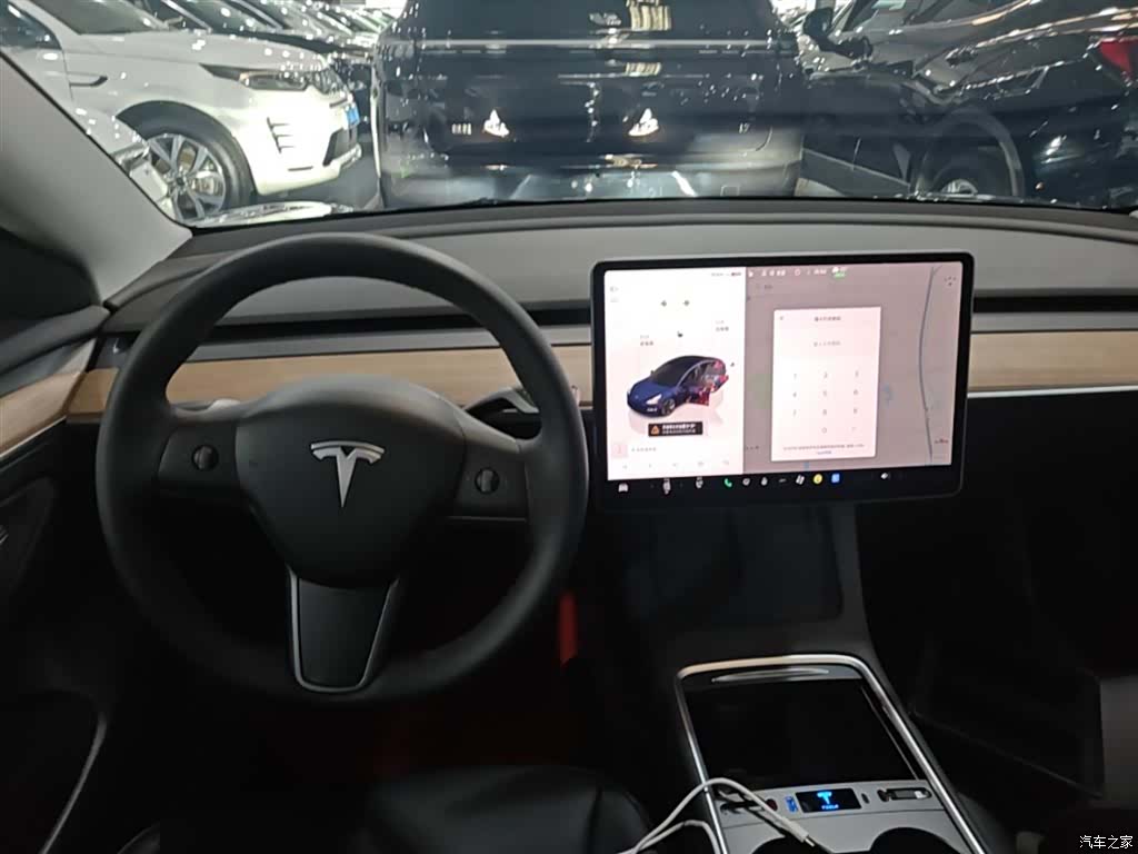 Tesla Model 3, 2023 14