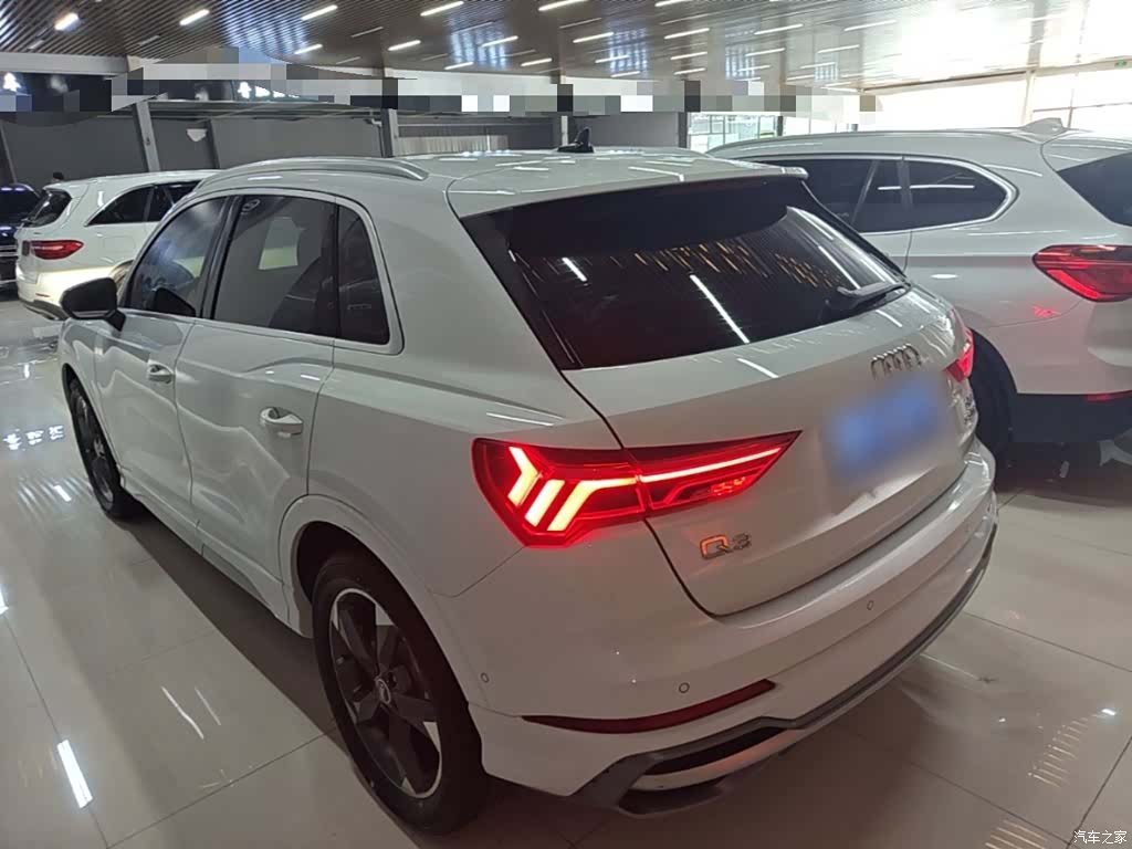 Audi Q3, 2022 все фото