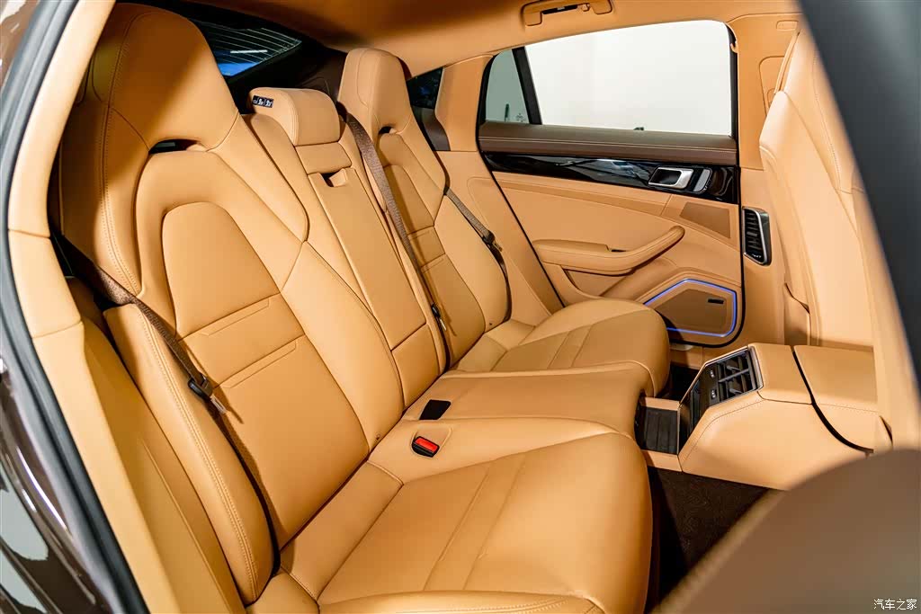 Porsche Panamera, 2022 23