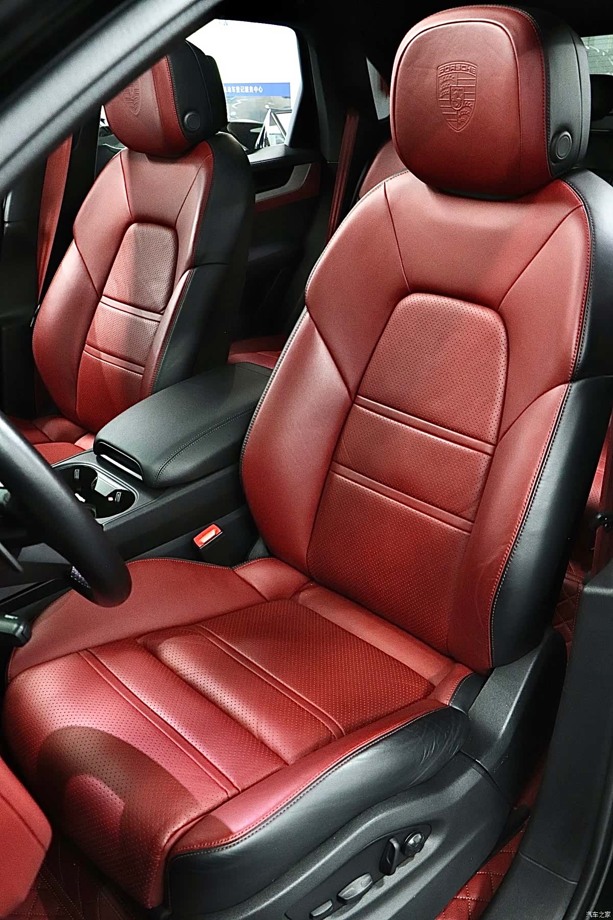 Porsche Cayenne, 2024 12