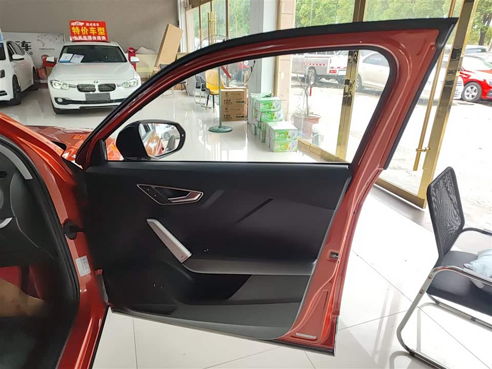 Audi Q2L Audi Q2L