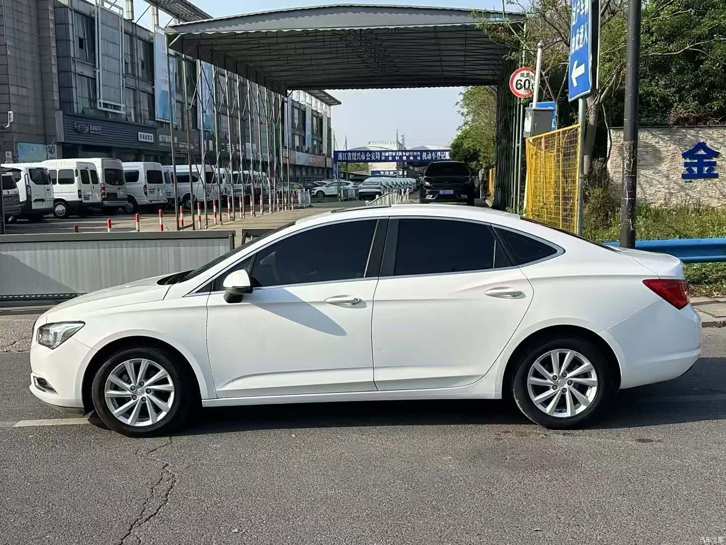 Buick Verano, 2016 3