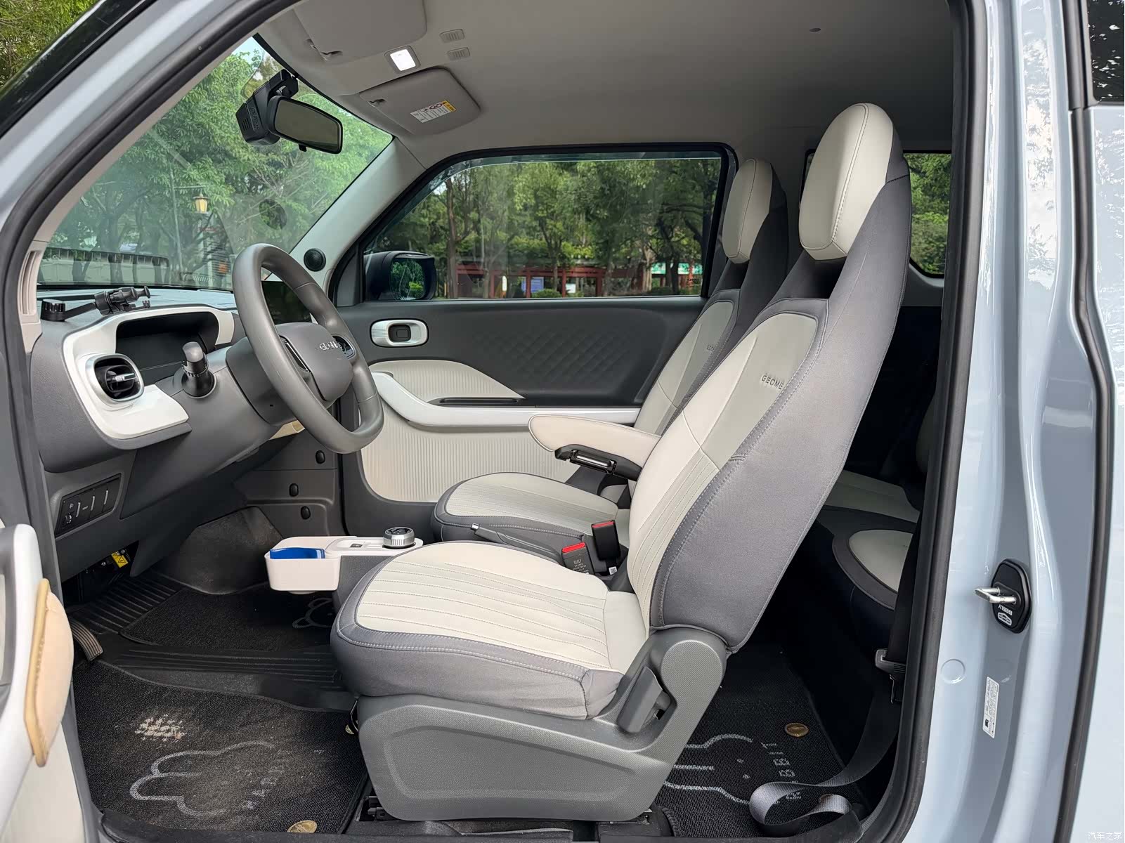 Geely Panda, 2025 4