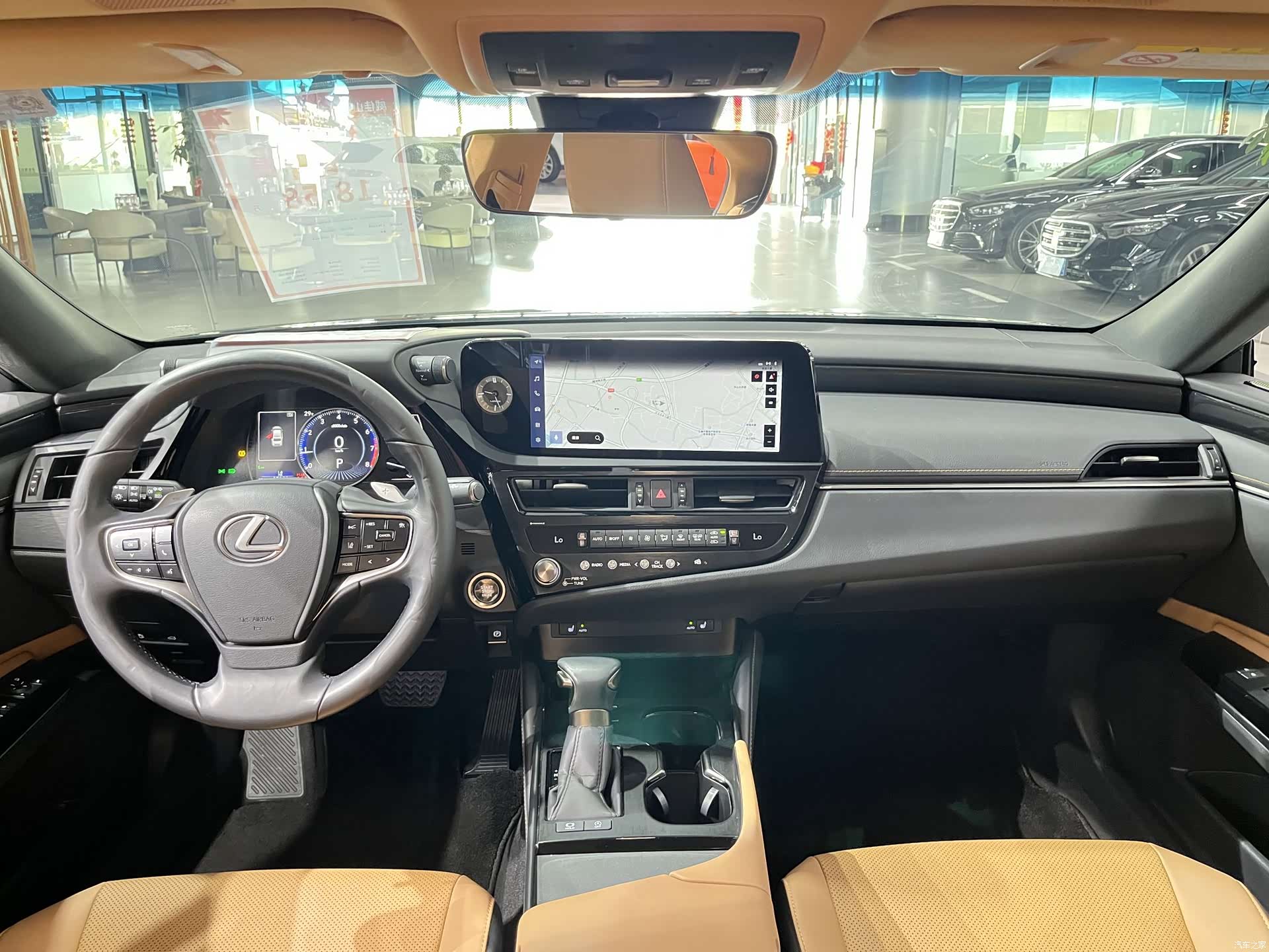 Lexus ES, 2024 все фото