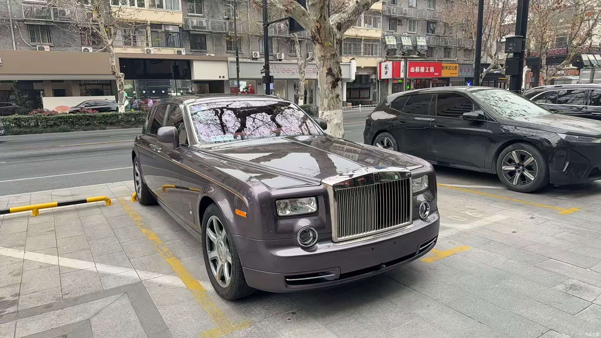 Rolls-Royce Phantom, 2012 2