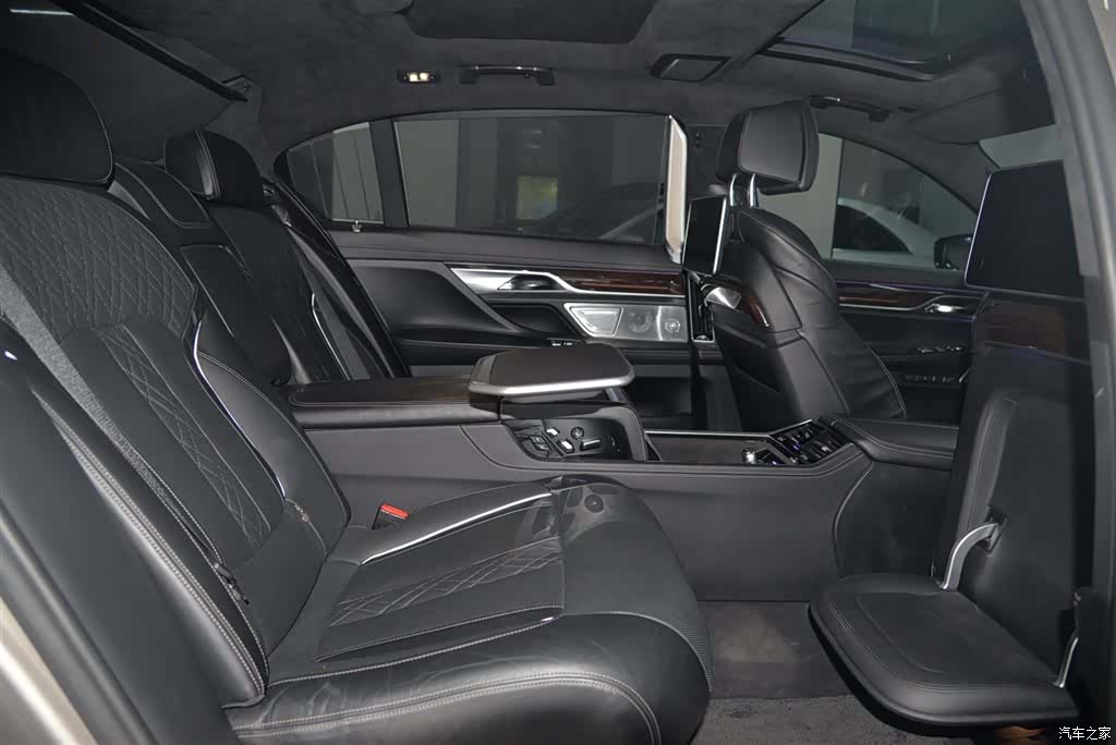 BMW 7 Series, 2016 11