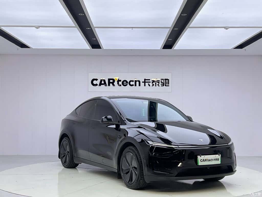Tesla Model Y, 2025 7