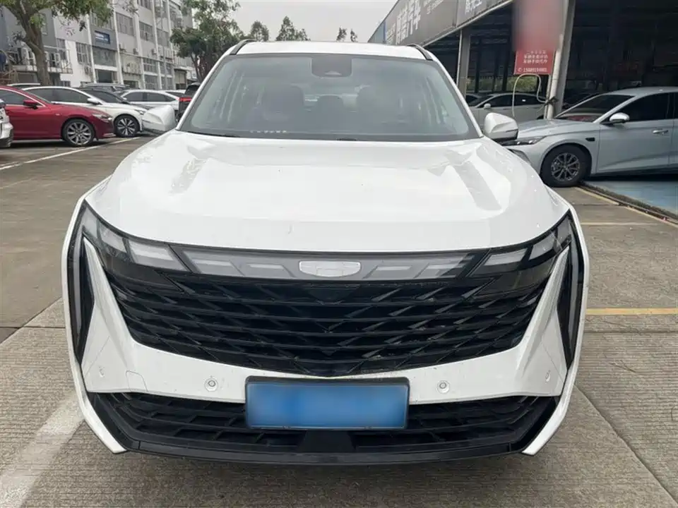 Geely Atlas L