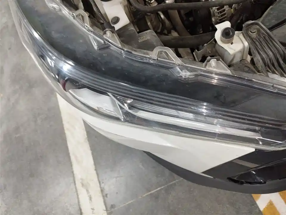 Toyota Corolla Sharp amplifier