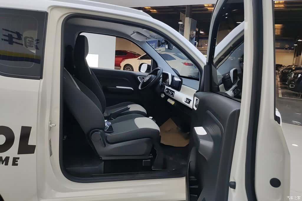 Wuling MINIEV, 2024 8