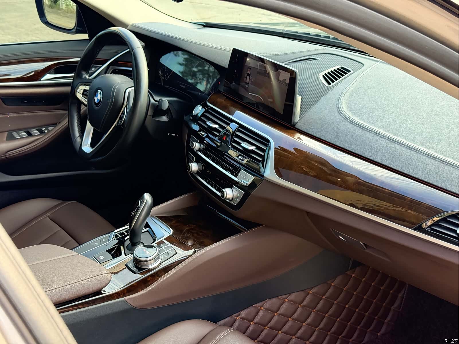 BMW 5 Series, 2019 16