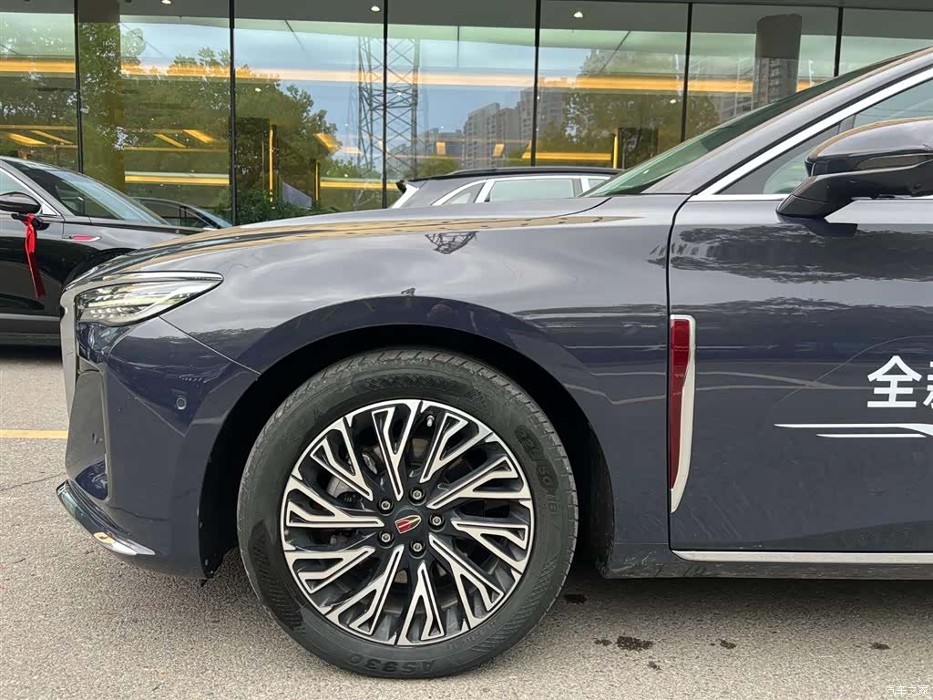 Hongqi H5, 2024 13
