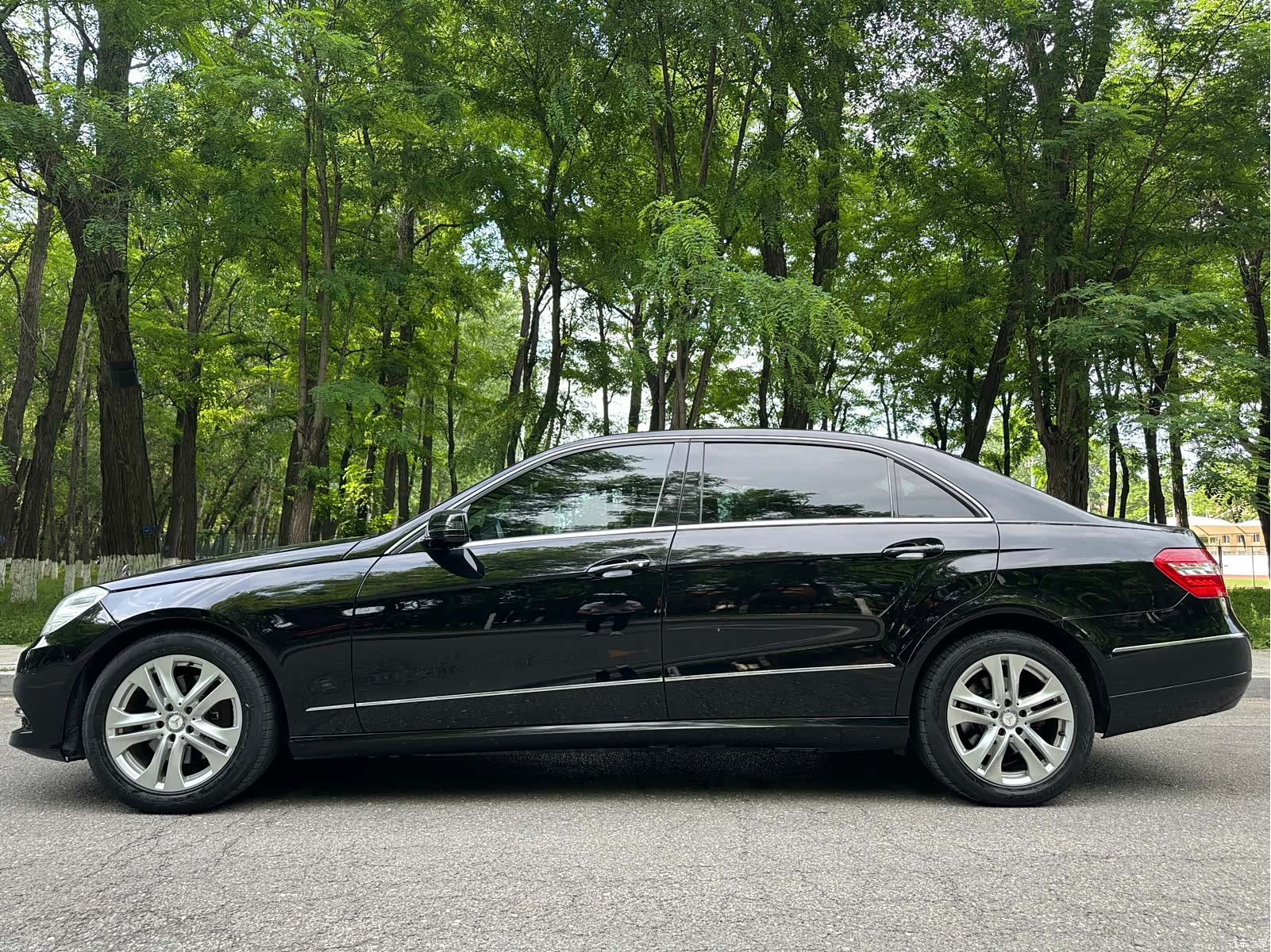 Mercedes-Benz E-Class, 2012 8