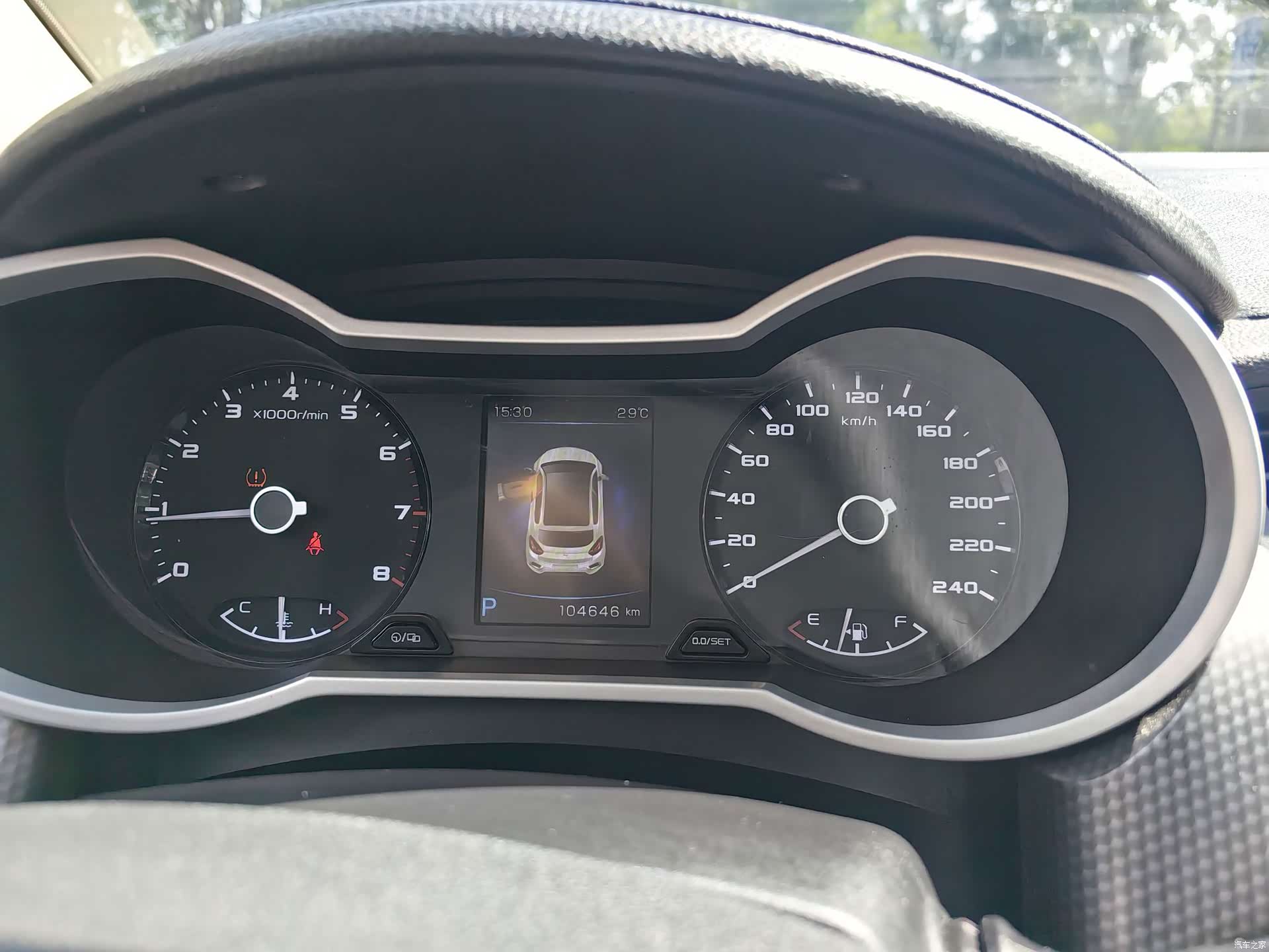 Geely Emgrand, 2017 9
