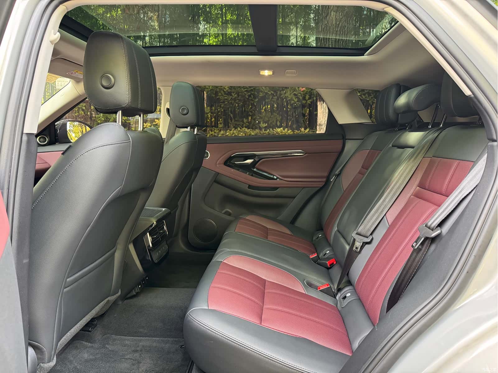 Land Rover Range Rover, 2024 16