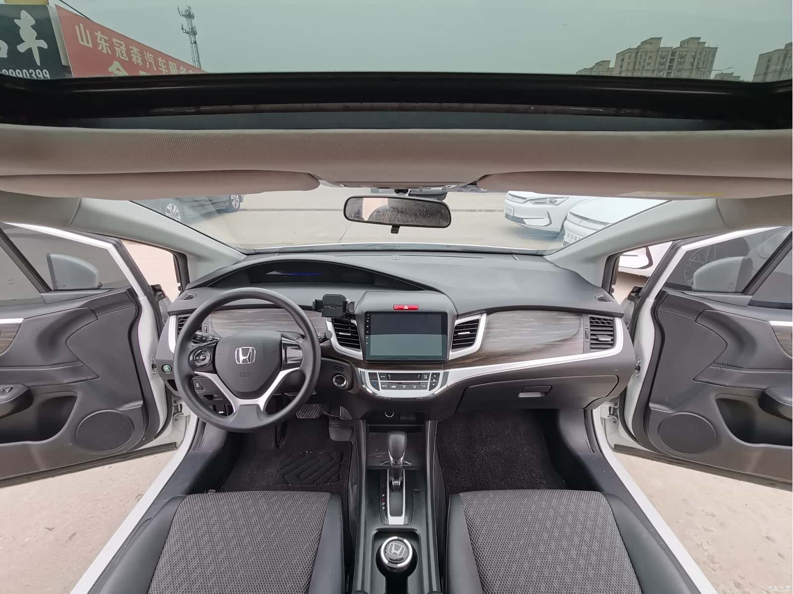 Honda Jade, 2017 9