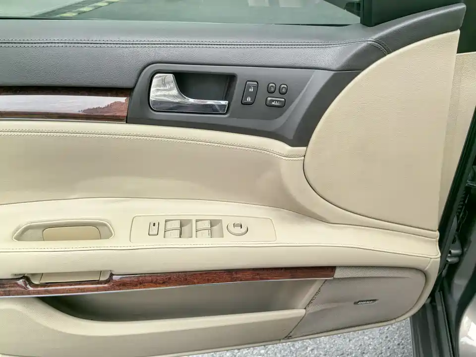 Cadillac SLS Saiwei