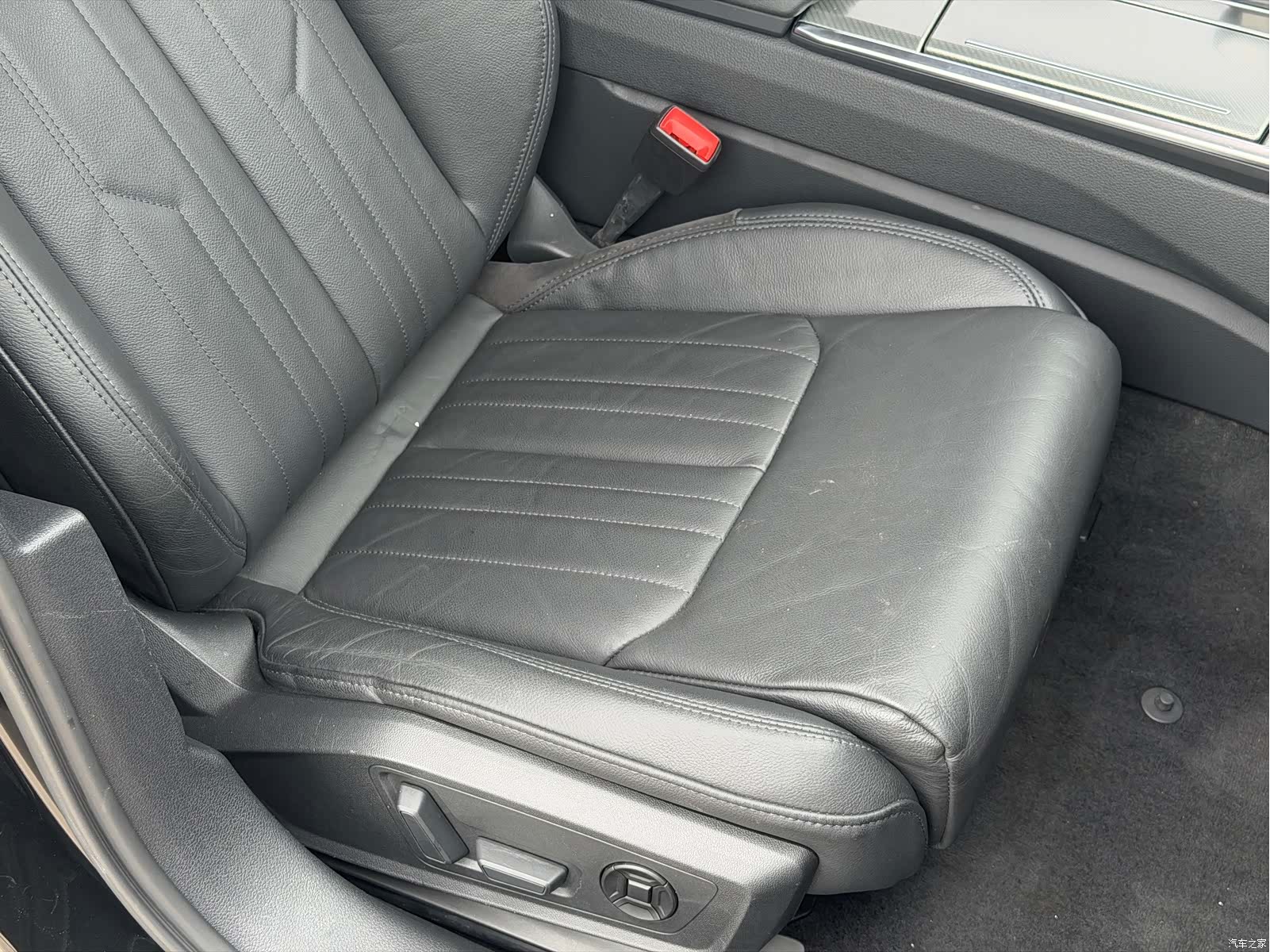 Audi A6L, 2020 9