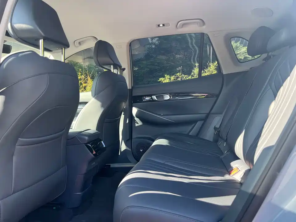 Geely Galaxy Galaxy E5