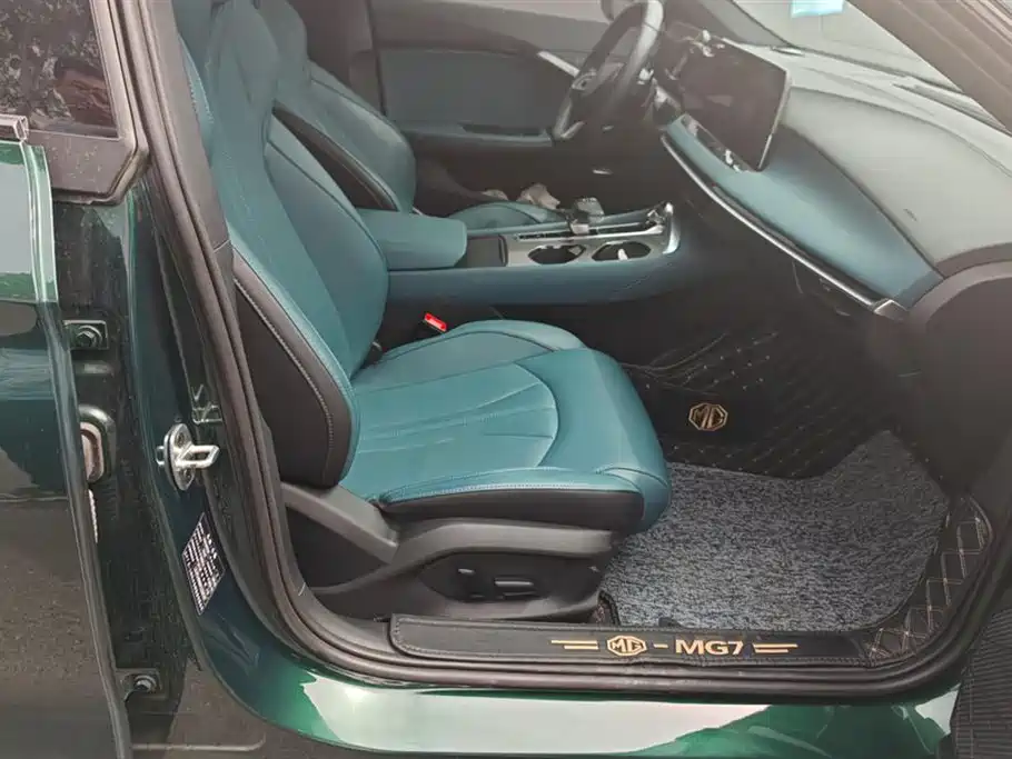MG MG7