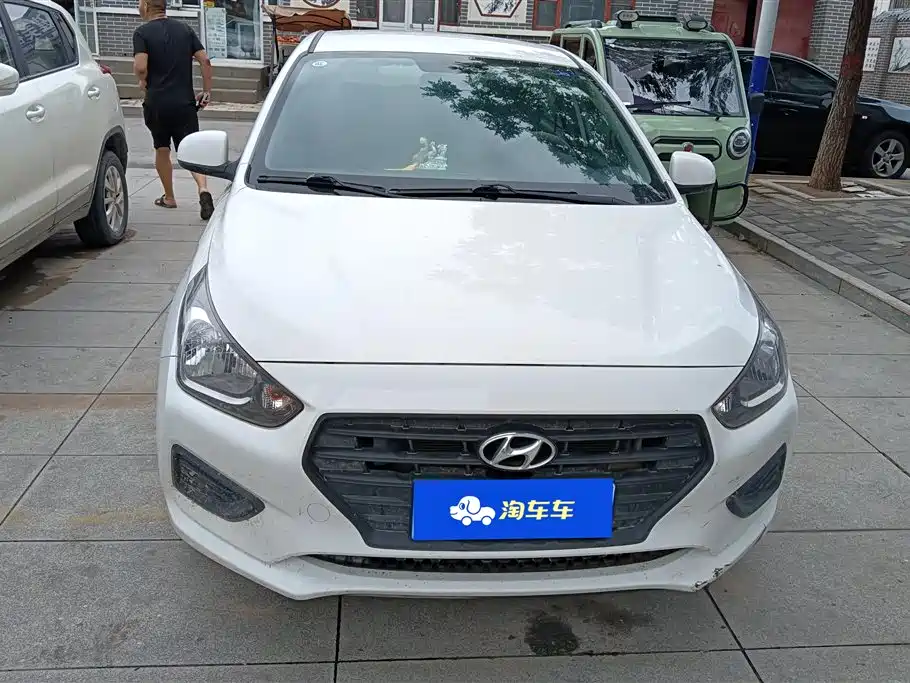 Hyundai Rena