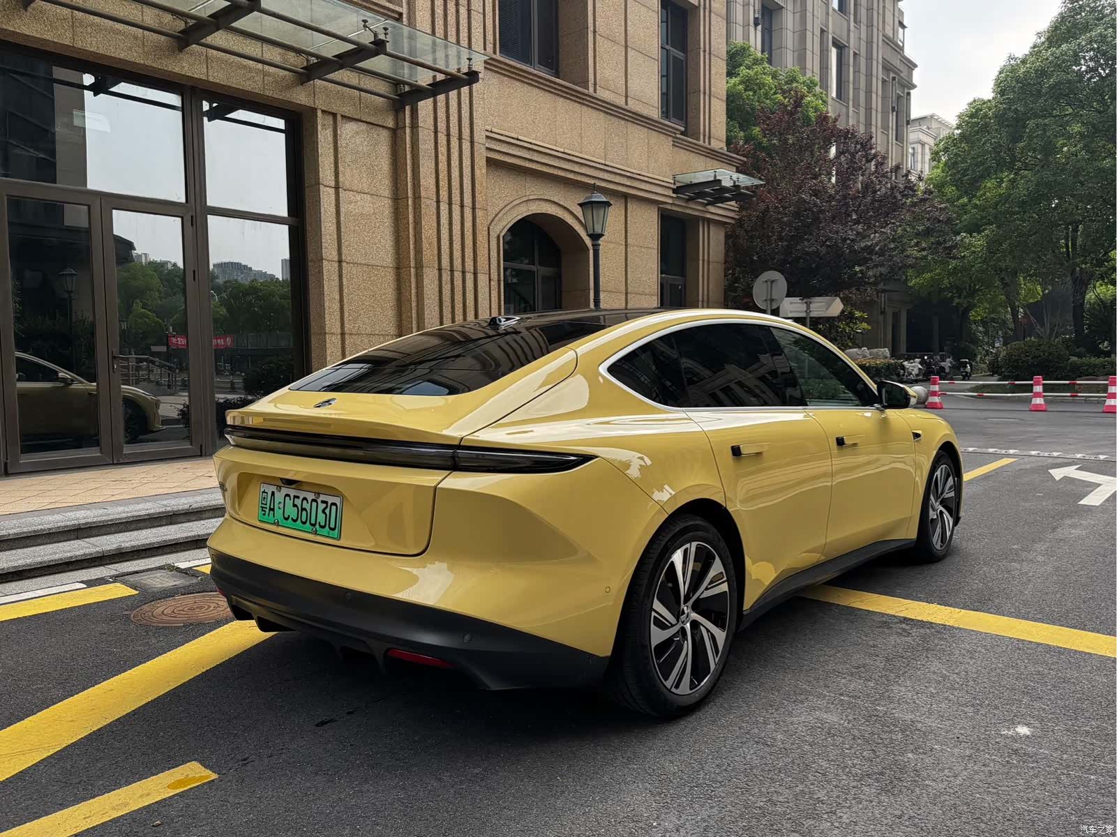 NIO ET5, 2023 13