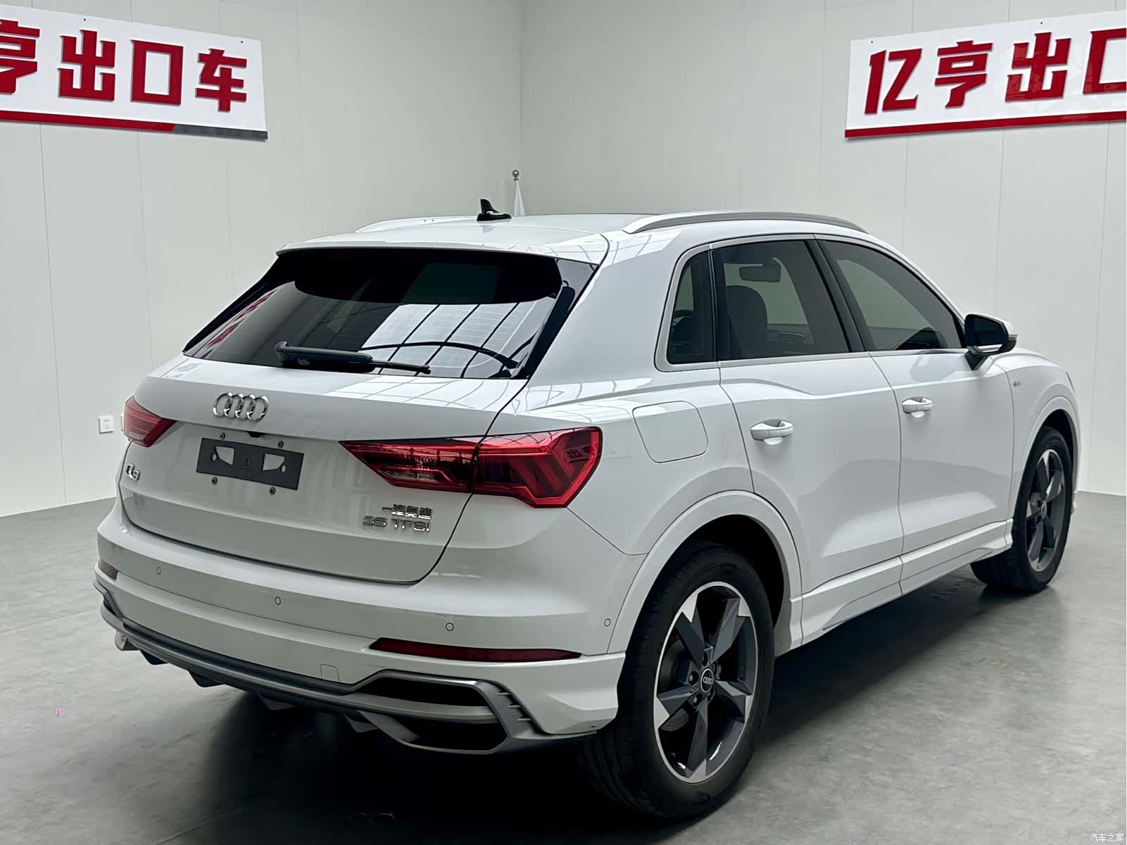 Audi Q3, 2023 18