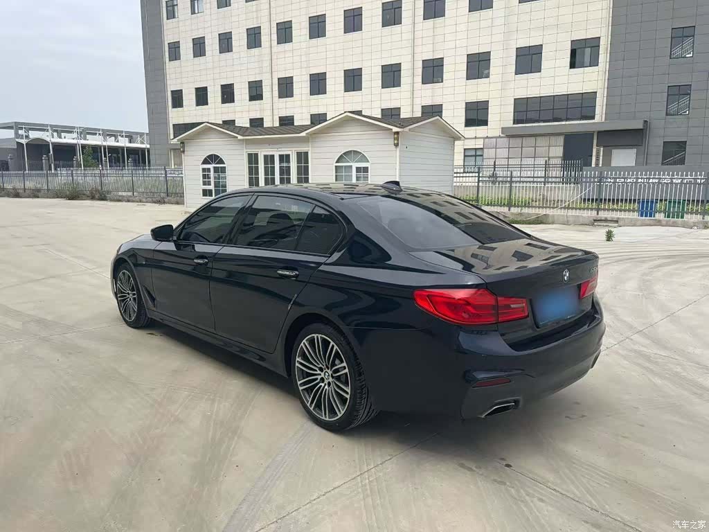 BMW 5 Series, 2018 все фото