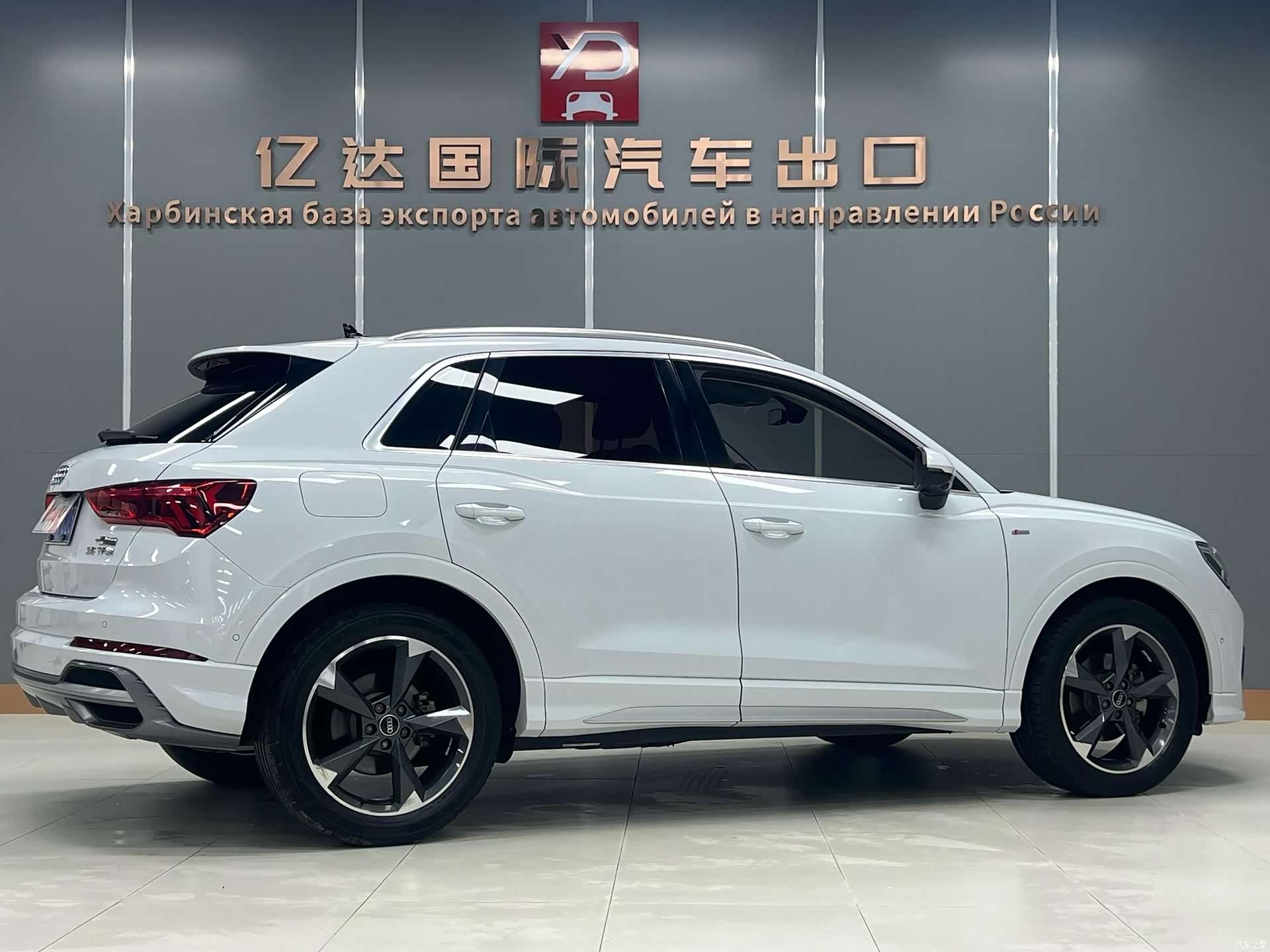 Audi Q3, 2022 6