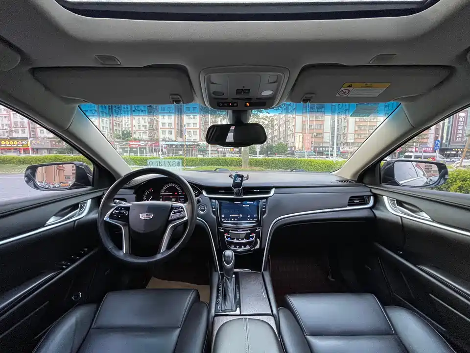 Cadillac XTS