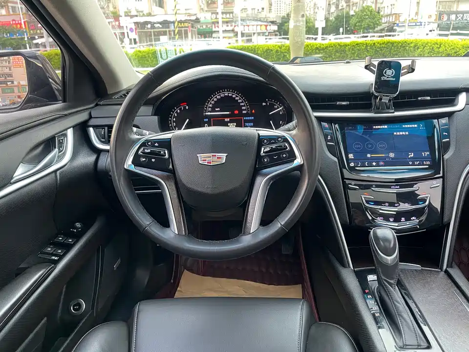 Cadillac XTS