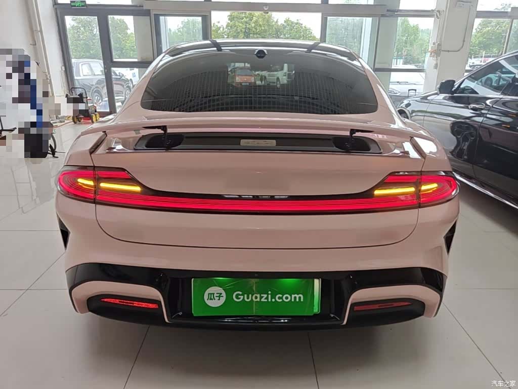 Xiaomi SU7, 2025 6