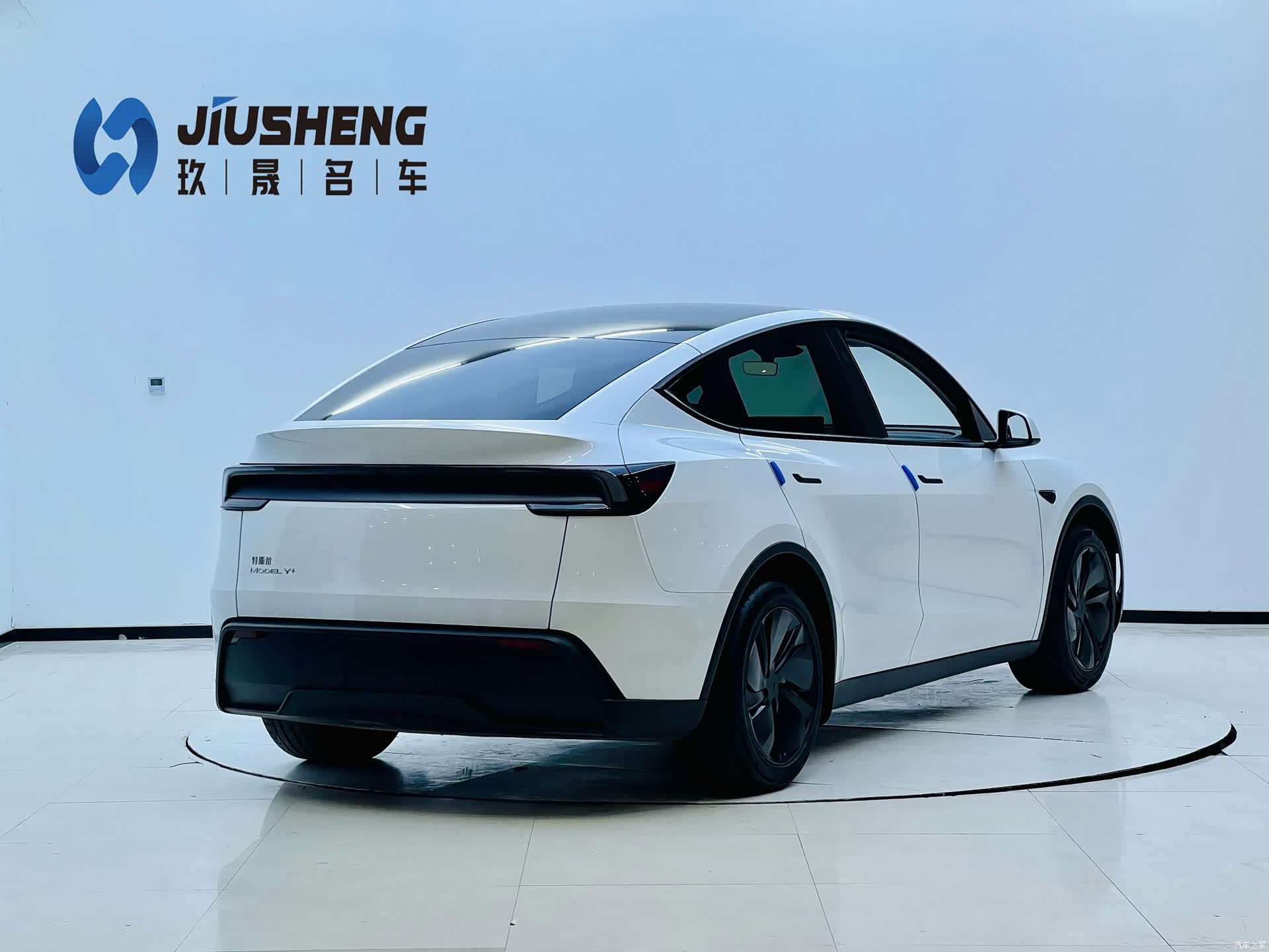 Tesla Model Y, 2025 4
