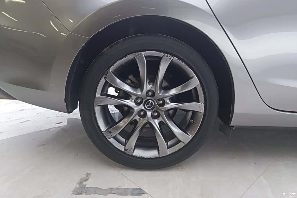 Mazda Atenza, 2018 6