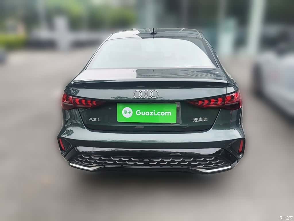 Audi Flying Spur, 2025 10