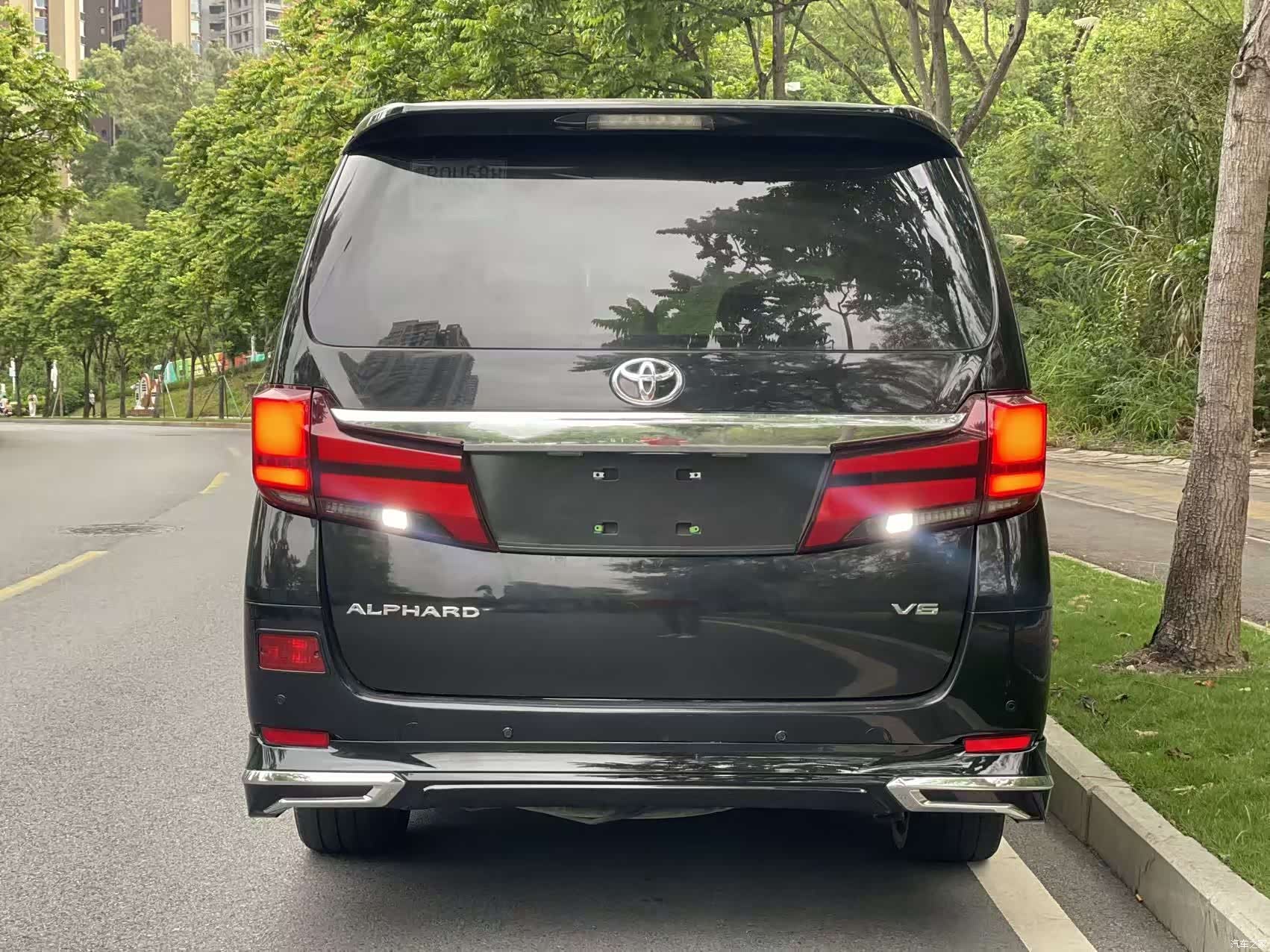 Toyota Alphard, 2014 все фото