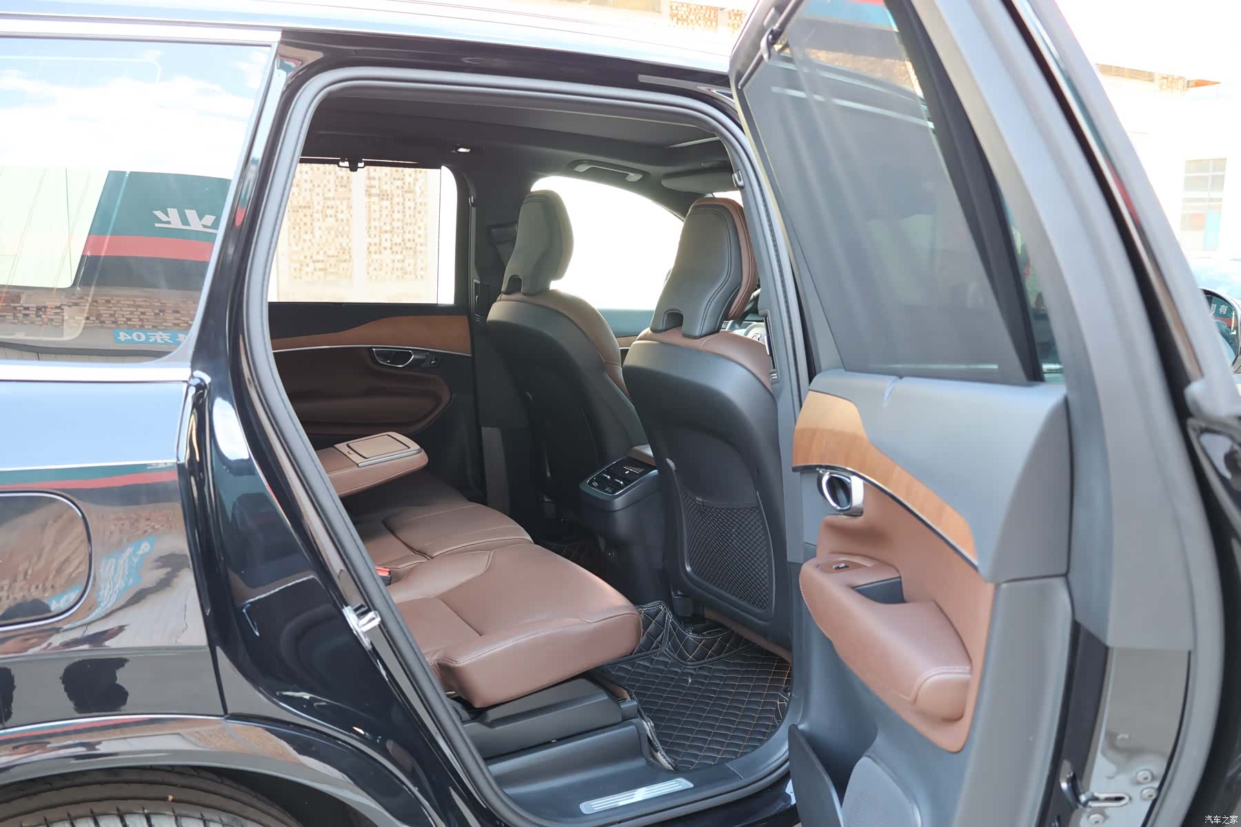 Volvo XC90, 2025 8