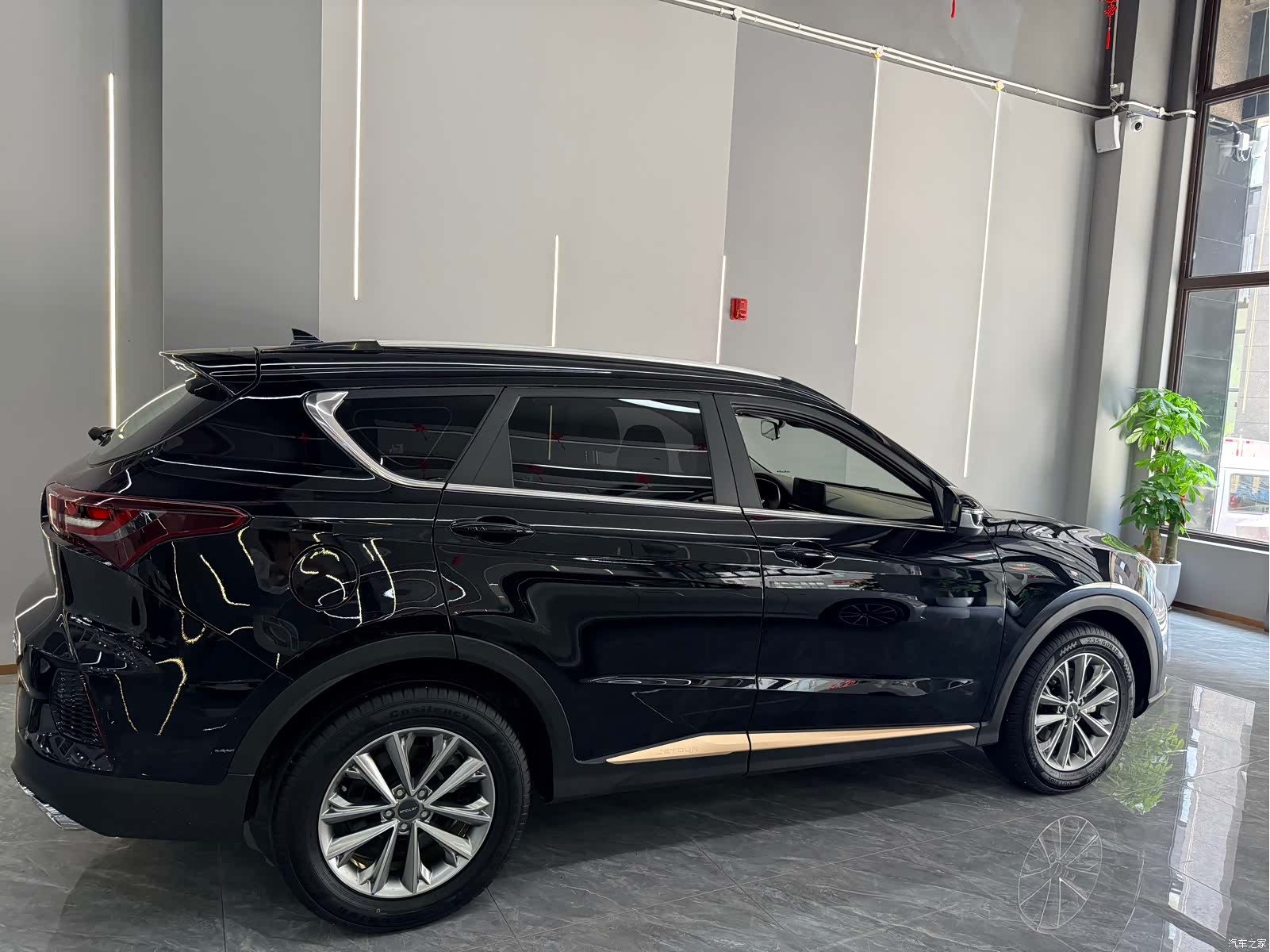 Jetour X70, 2024 12