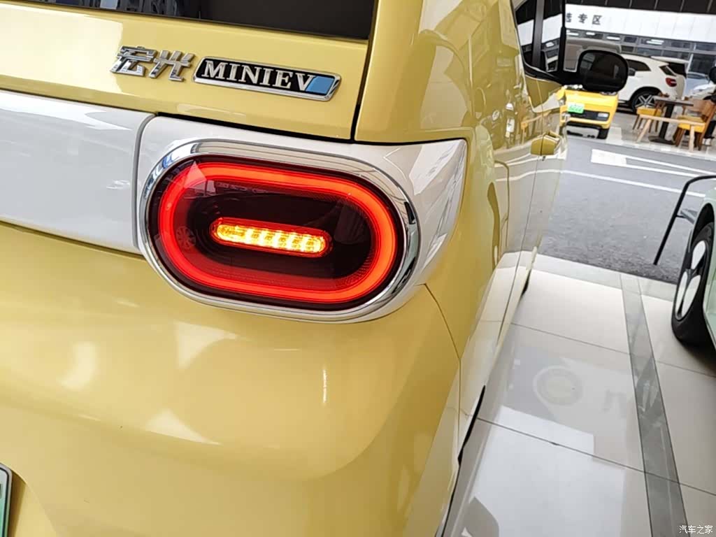 Wuling MINIEV, 2024 8